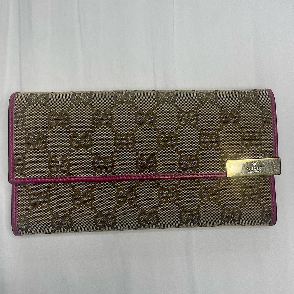 Gucci Monogram Canvas Wallet Fuscia Lining & Interior